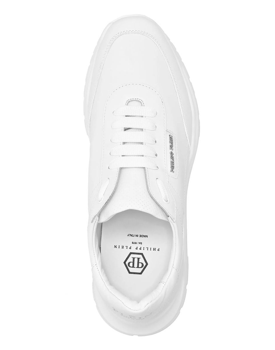 Minimalistische weiße Leder-Sneakers