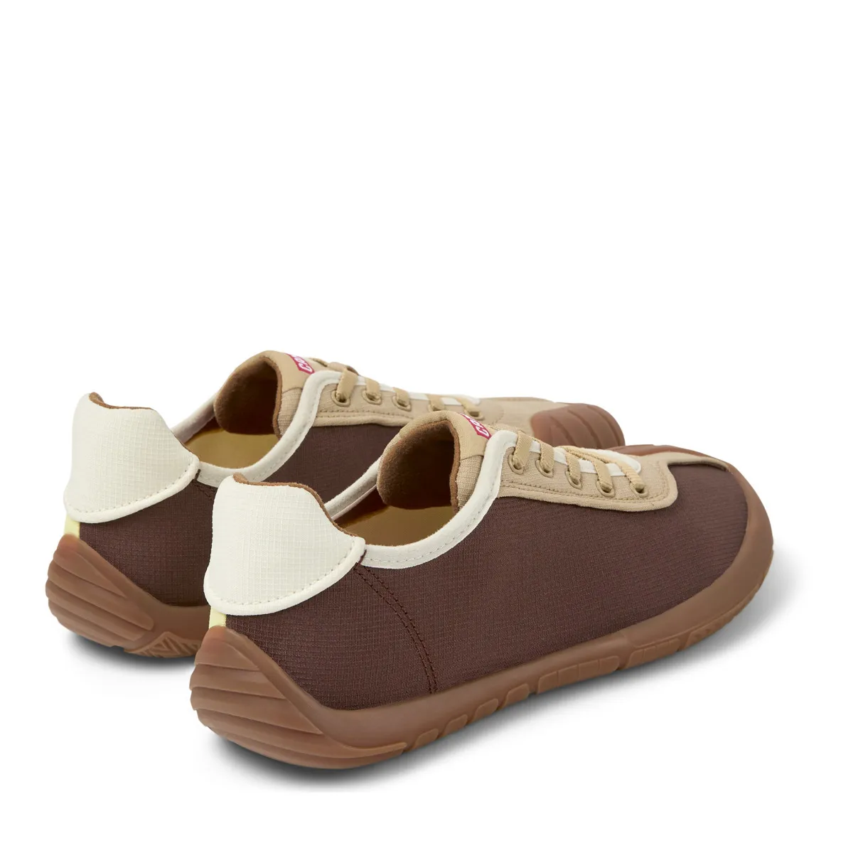 Ergonomischer brauner, lässiger Low-Top-Sneaker