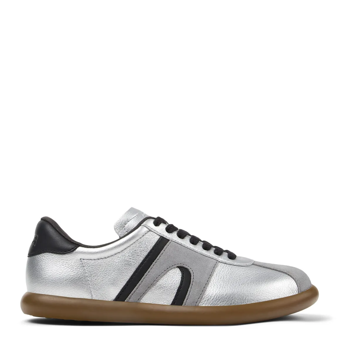 Silberner Low-Top Mode Sneaker