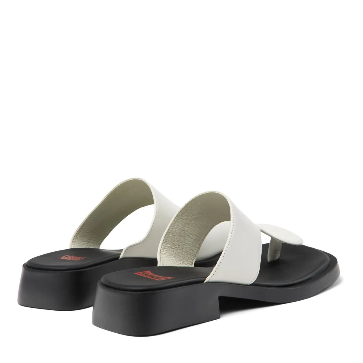 Moderne Zehentrenner-Sandalen aus Leder