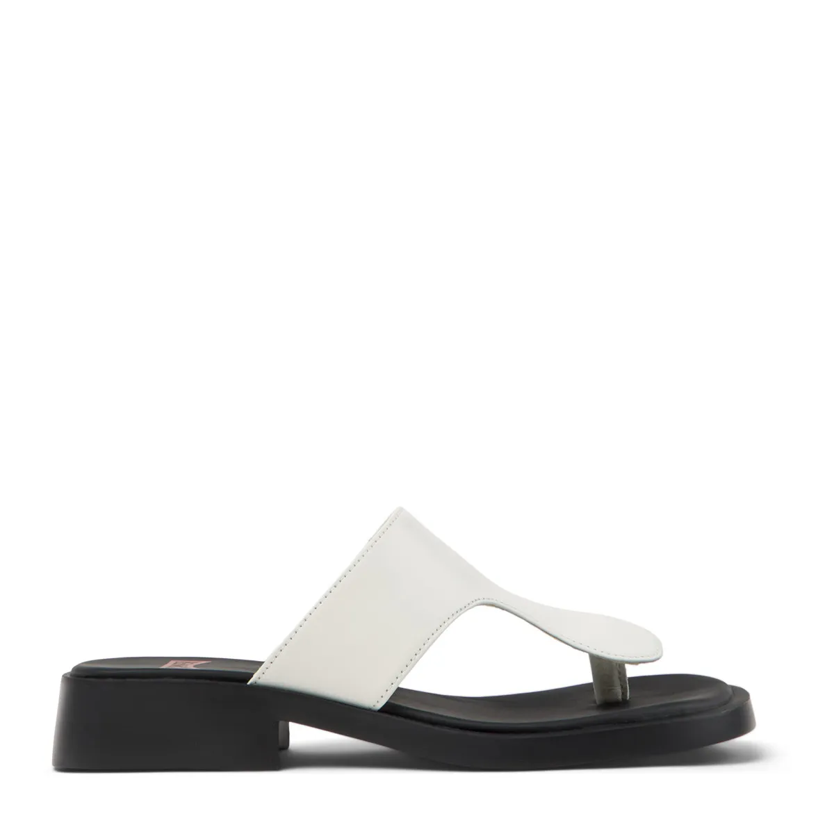 Moderne Zehentrenner-Sandalen aus Leder