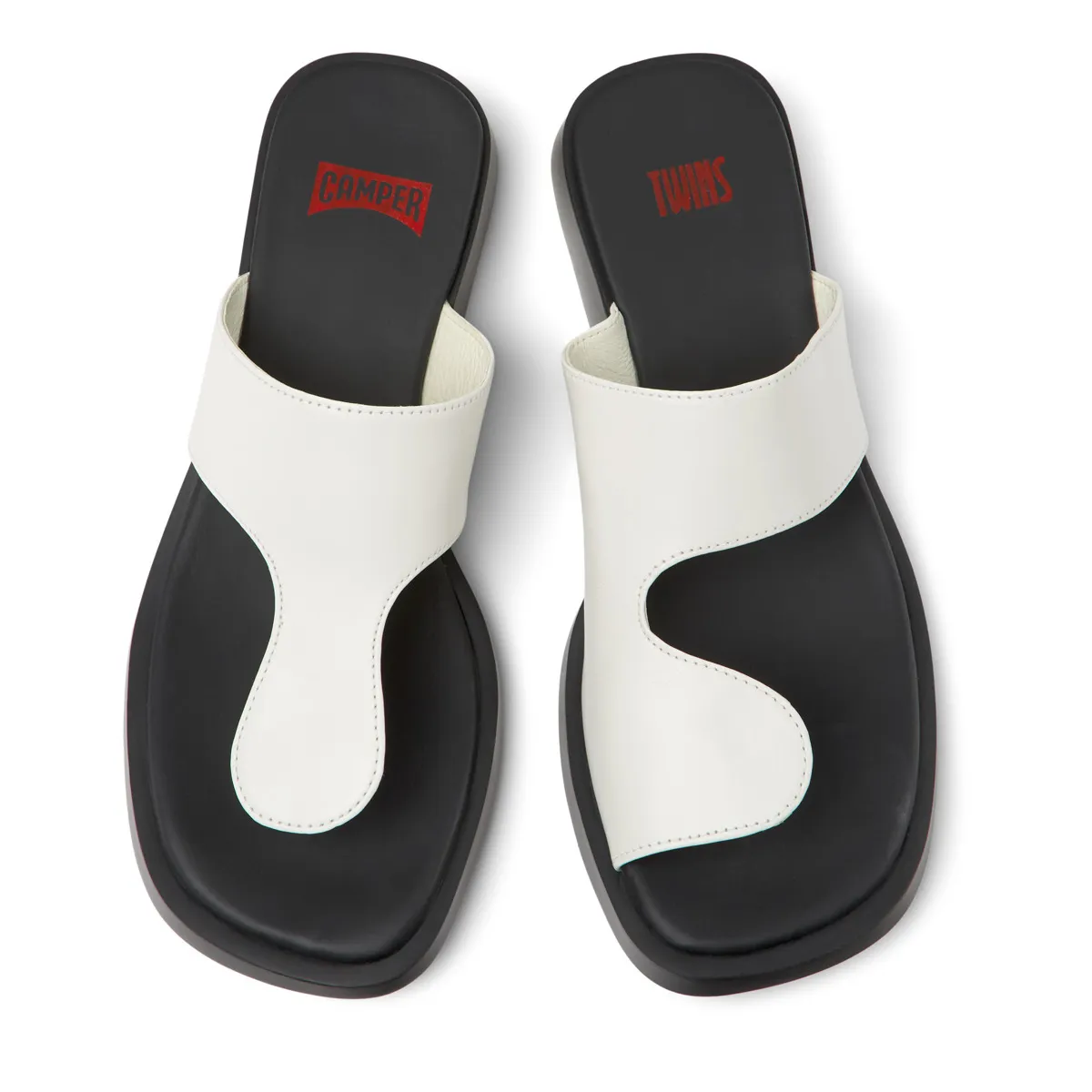 Moderne Zehentrenner-Sandalen aus Leder