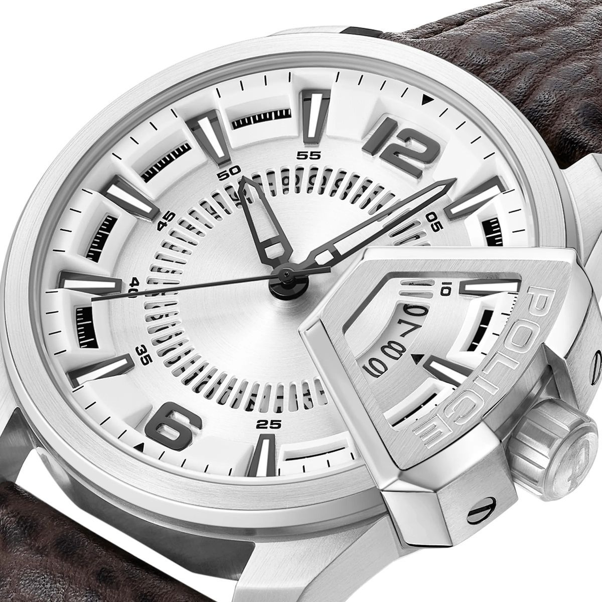 Silberfarbene Analoguhr mit braunem Lederarmband