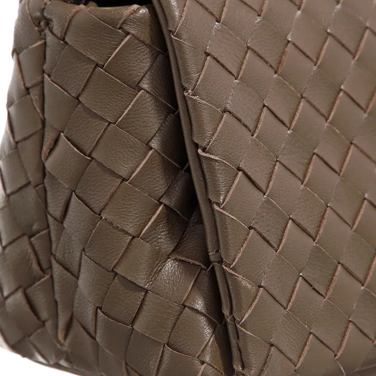 Gewebte Schultertasche aus Leder