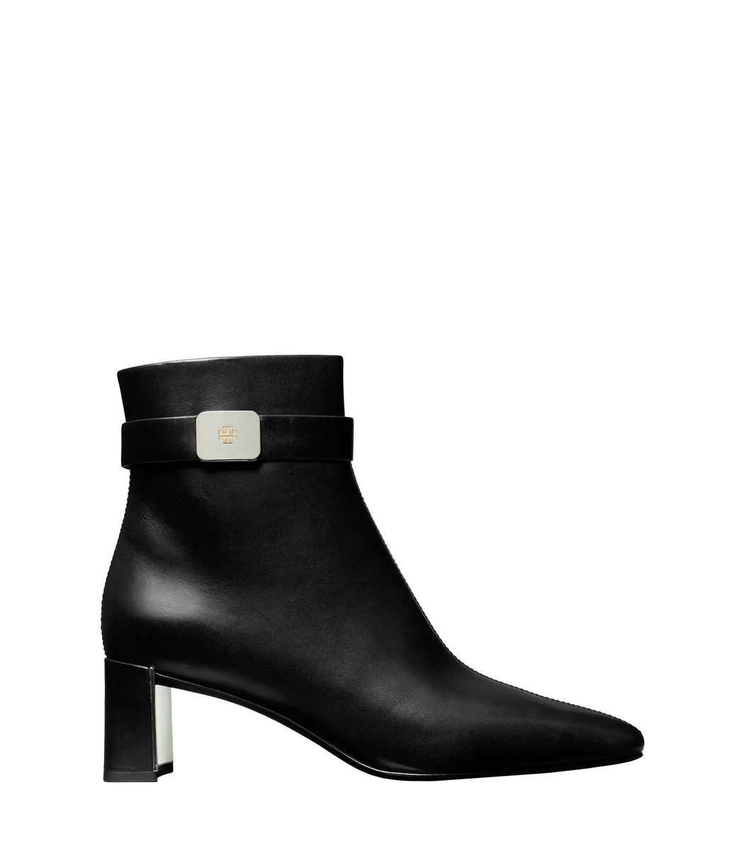 Schwarze Leder-Stiefelette mit Schnalle
