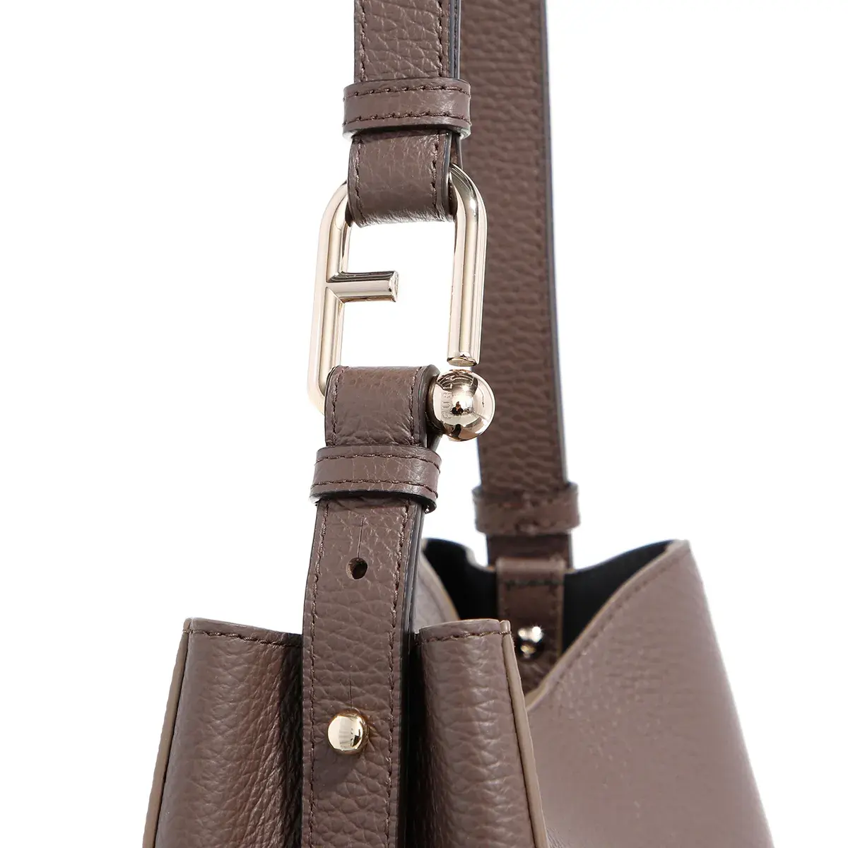 Minimalistische Mini-Beuteltasche aus Leder
