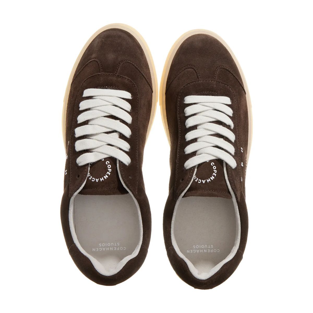 Braune Wildleder-Sneakers