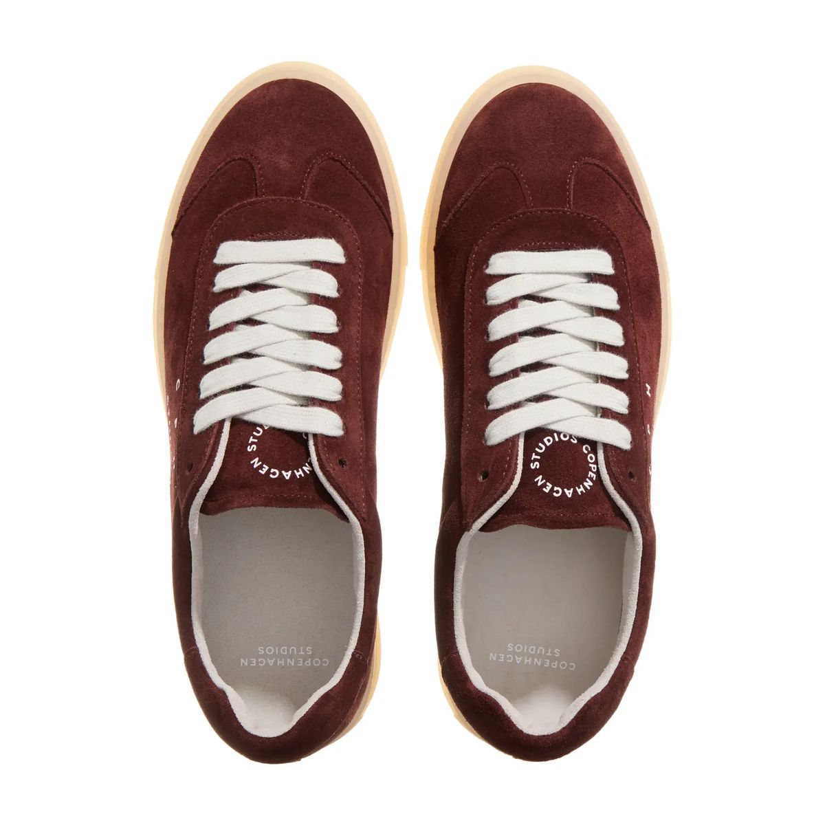 Burgunderfarbener Wildleder-Sneaker