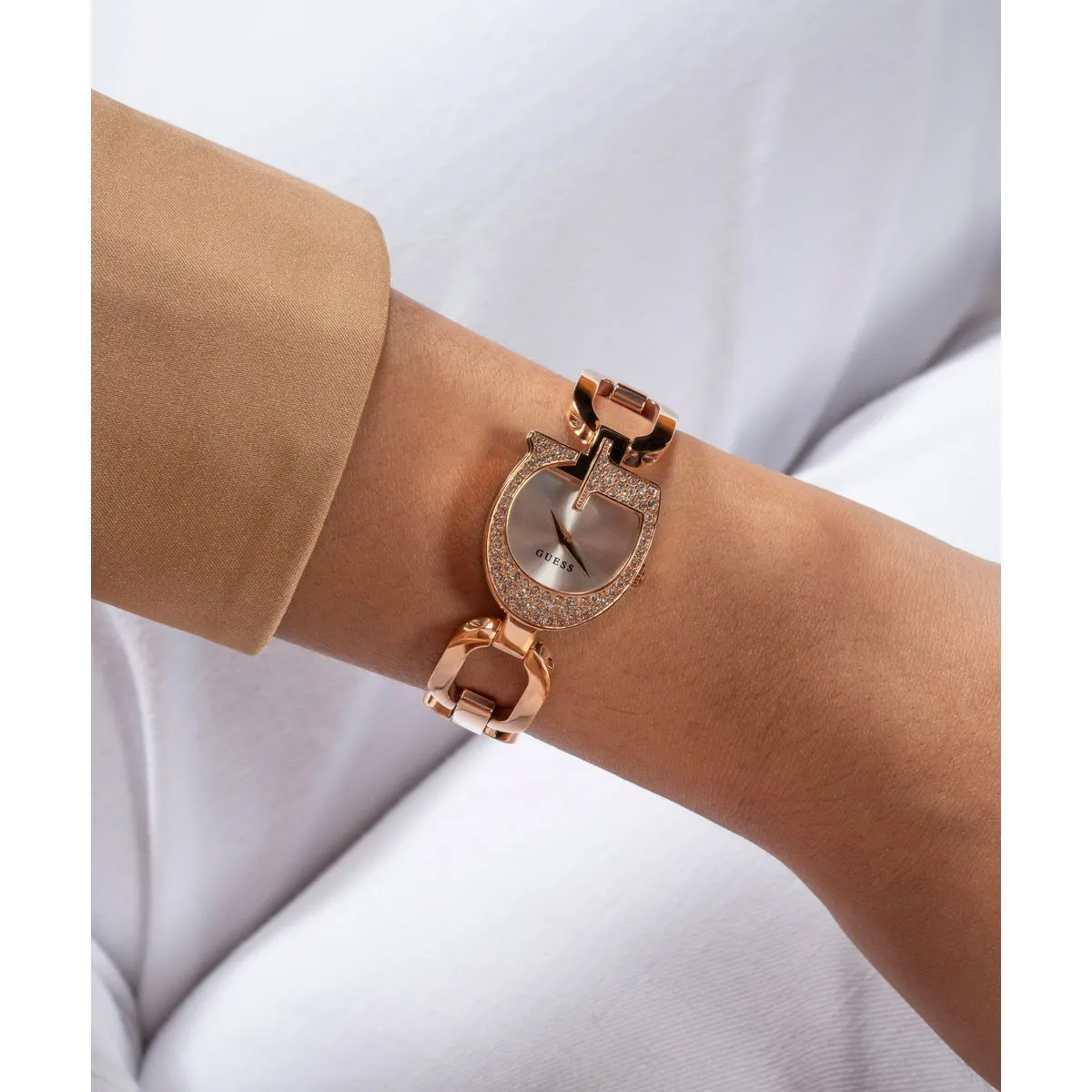 Elegante roségoldene Analog-Uhr