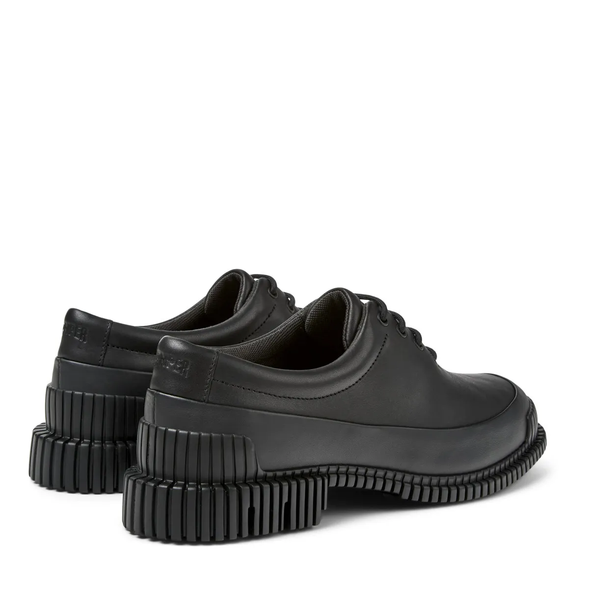Schwarze Derby-Schuhe aus Leder mit dicker Sohle