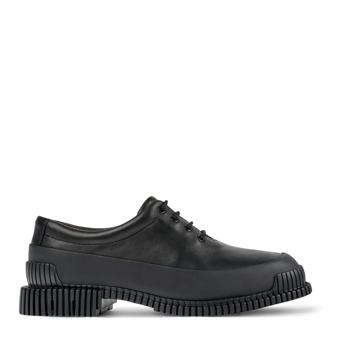 Schwarze Derby-Schuhe aus Leder mit dicker Sohle