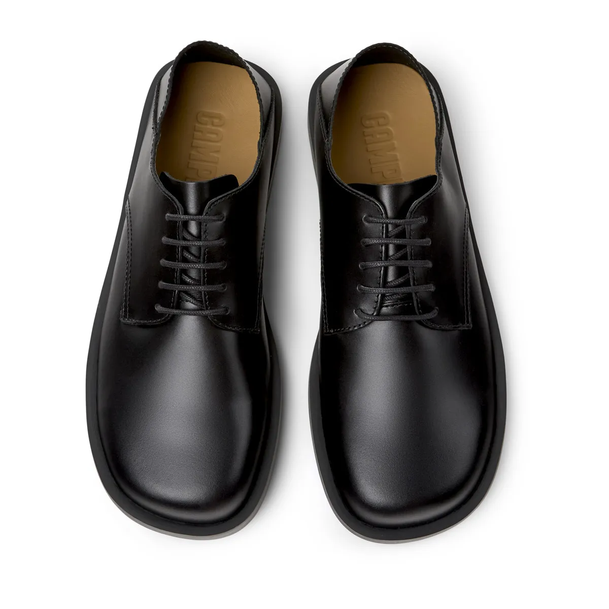 Klassische schwarze Derby Schuhe aus Leder