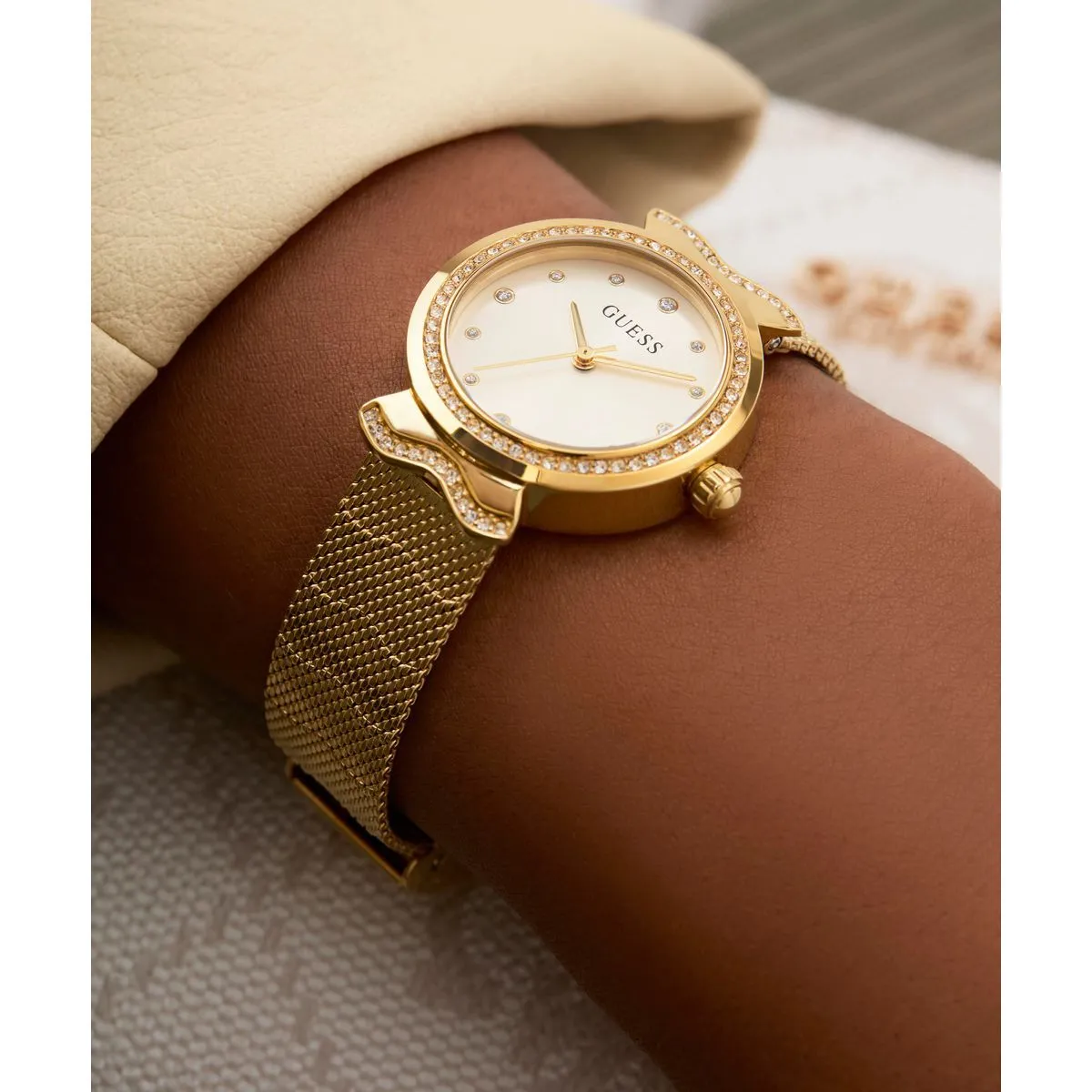 Goldfarbene Mesh Armband Damenuhr