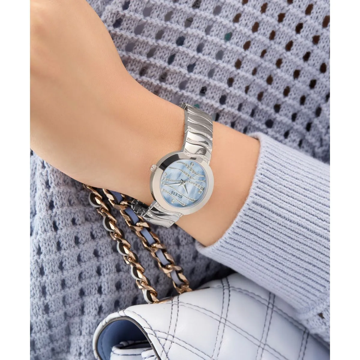 Elegante silberfarbene Damenarmbanduhr