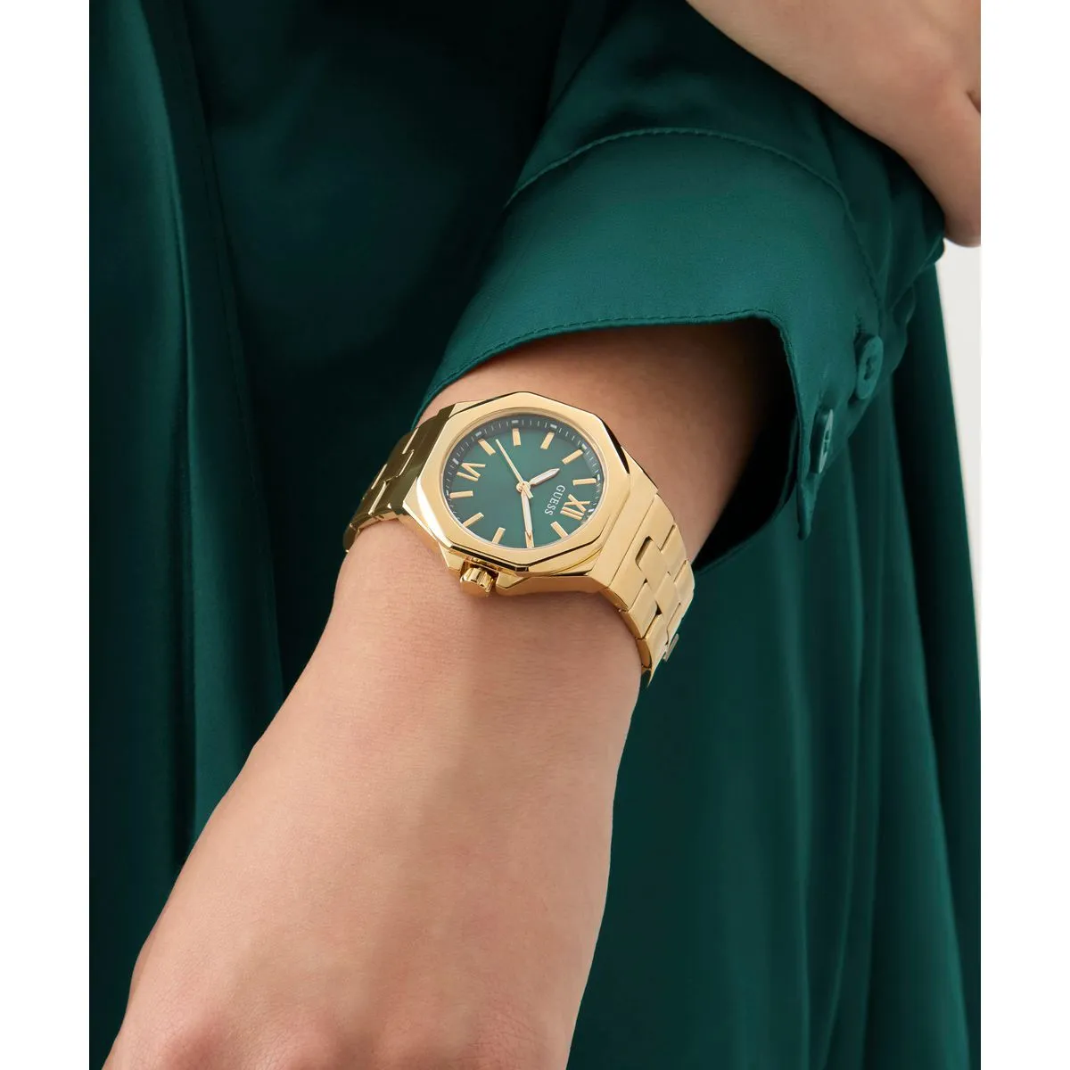 Elegante Goldfarbene Damenuhr