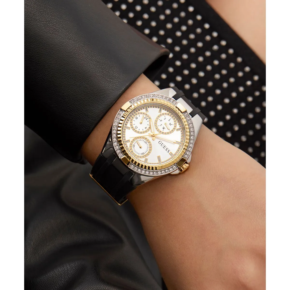 Silberne und goldene Multifunktions-Armbanduhr