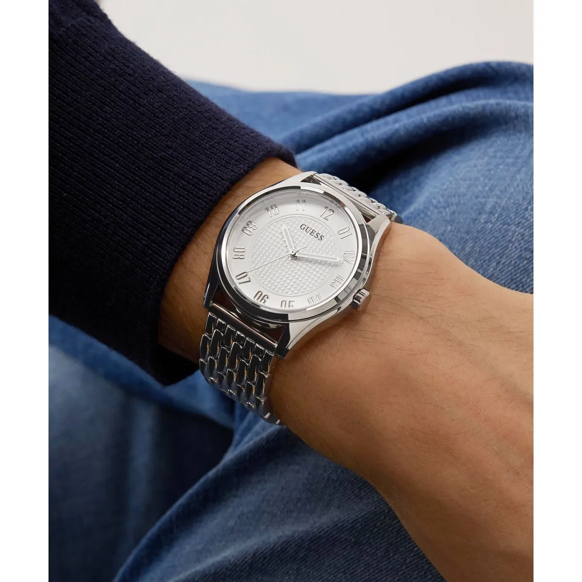 Silberfarbene Mesh-Armband-Analoguhr
