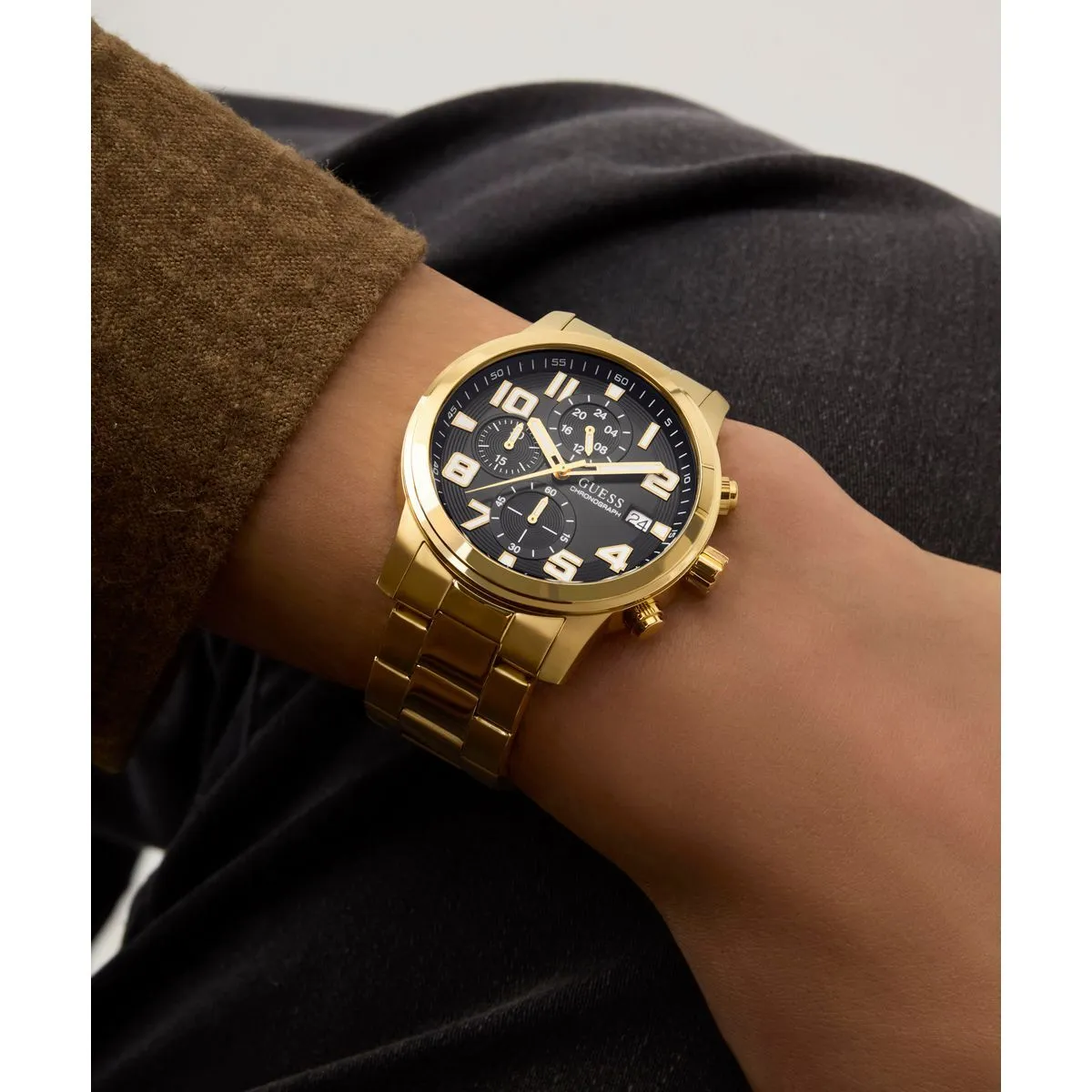 Goldfarbene Edelstahl-Chronographenuhr