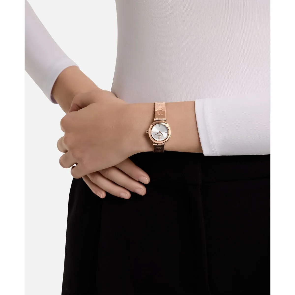 Roségoldfarbene Mesh-Armbanduhr