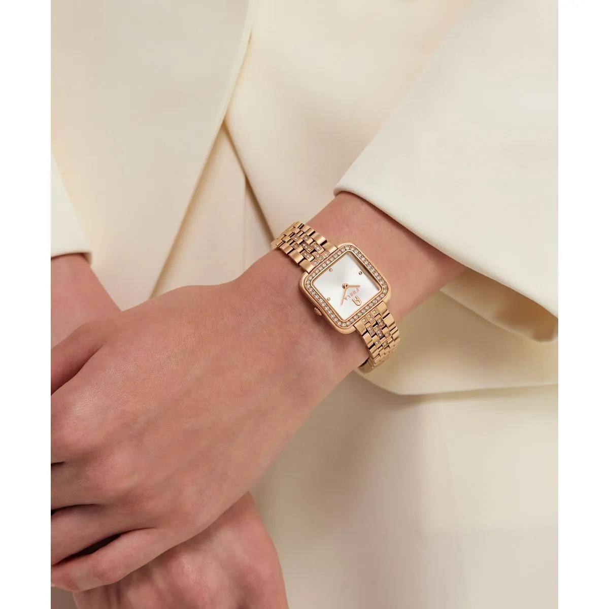 Elegante roségoldene, quadratische Armbanduhr