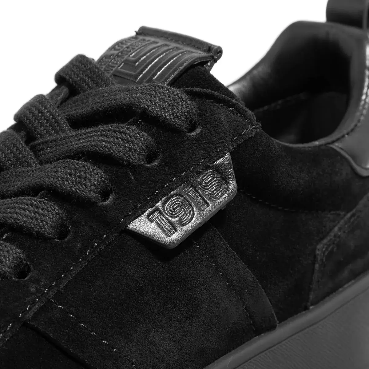 Schwarze Wildleder Plateau-Sneakers