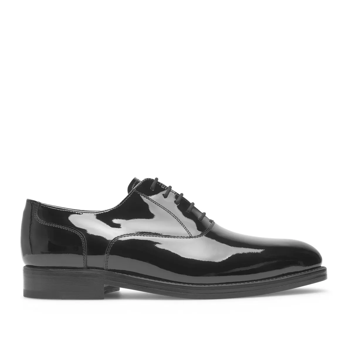 Klassischer schwarzer Lackleder Oxford Schuh
