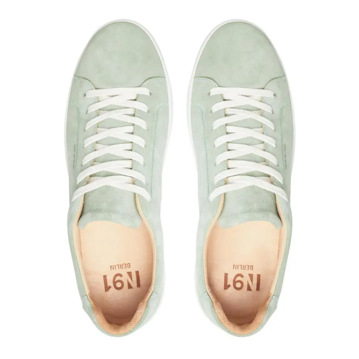 Mintfarbene Low-Top-Sneakers aus Wildleder