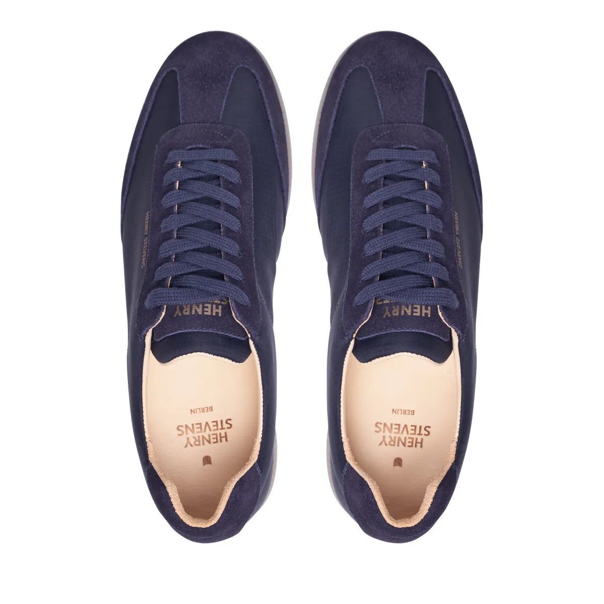 Marineblauer Low-Top-Freizeitsneaker