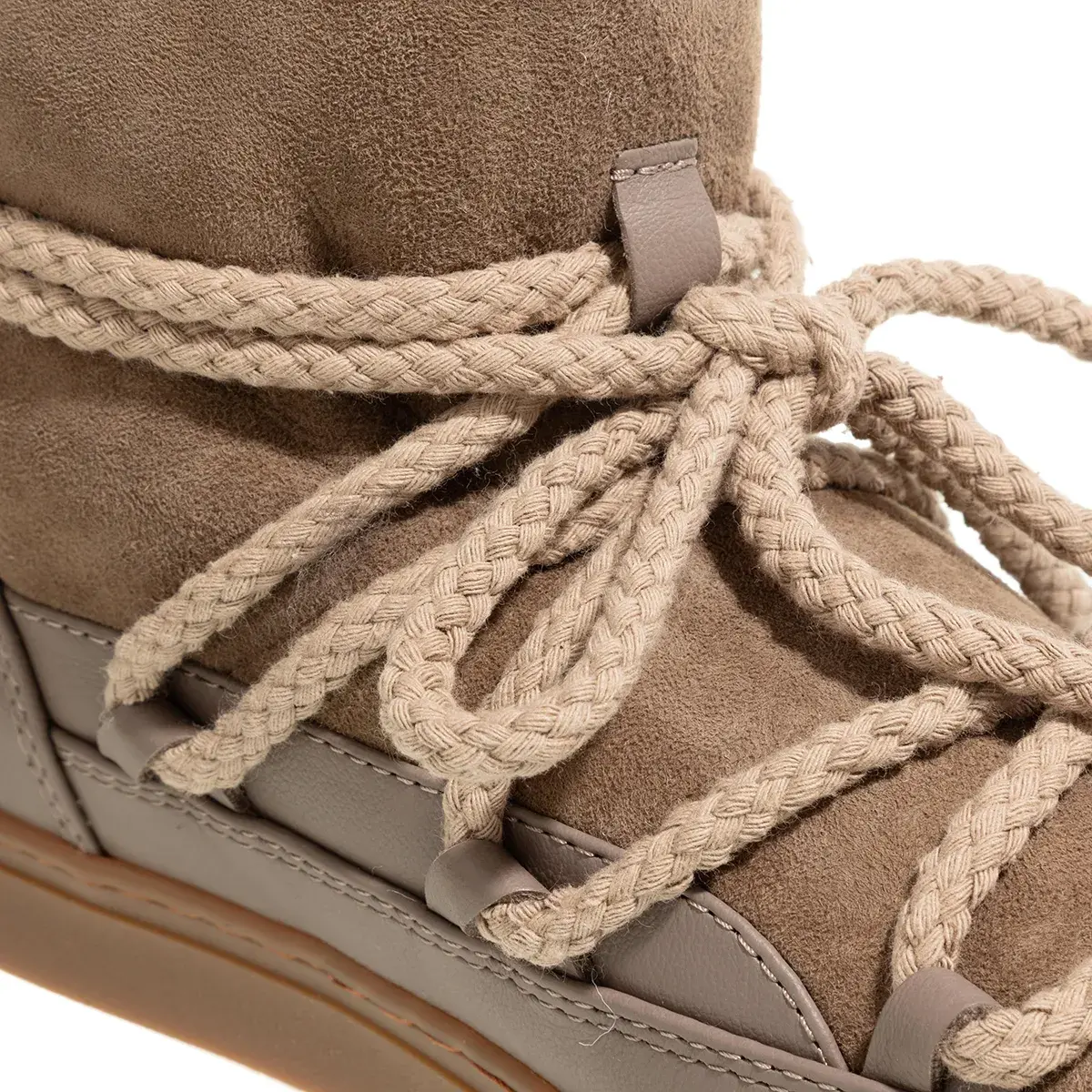 Schnürstiefel mit Shearlingfutter