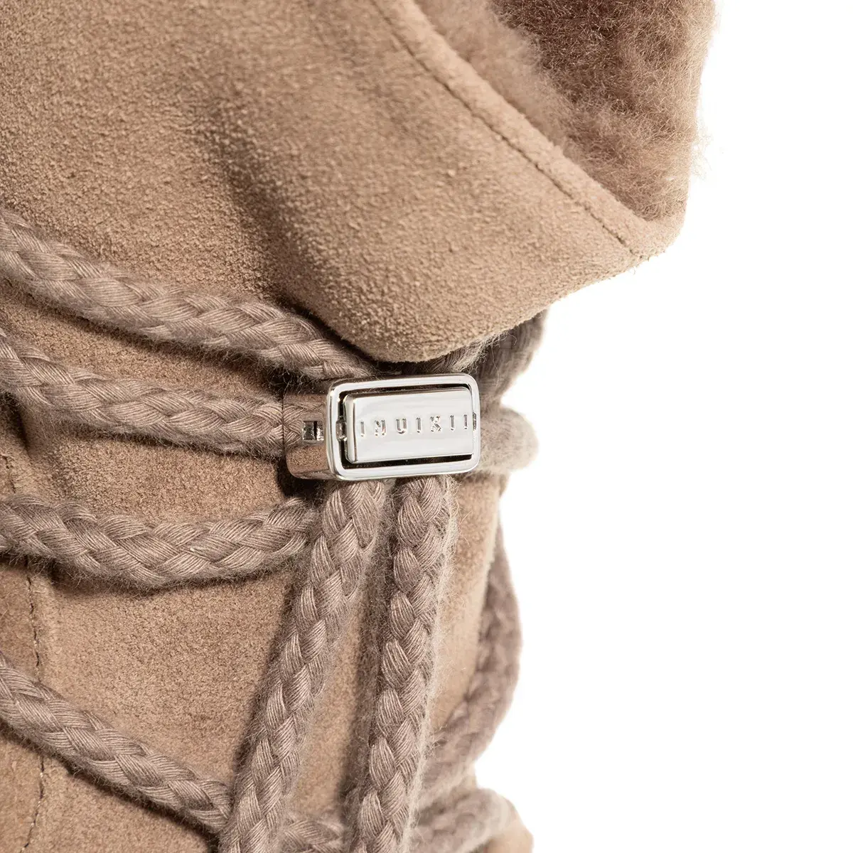 Klassische Winterstiefel mit niedrigem Plateau