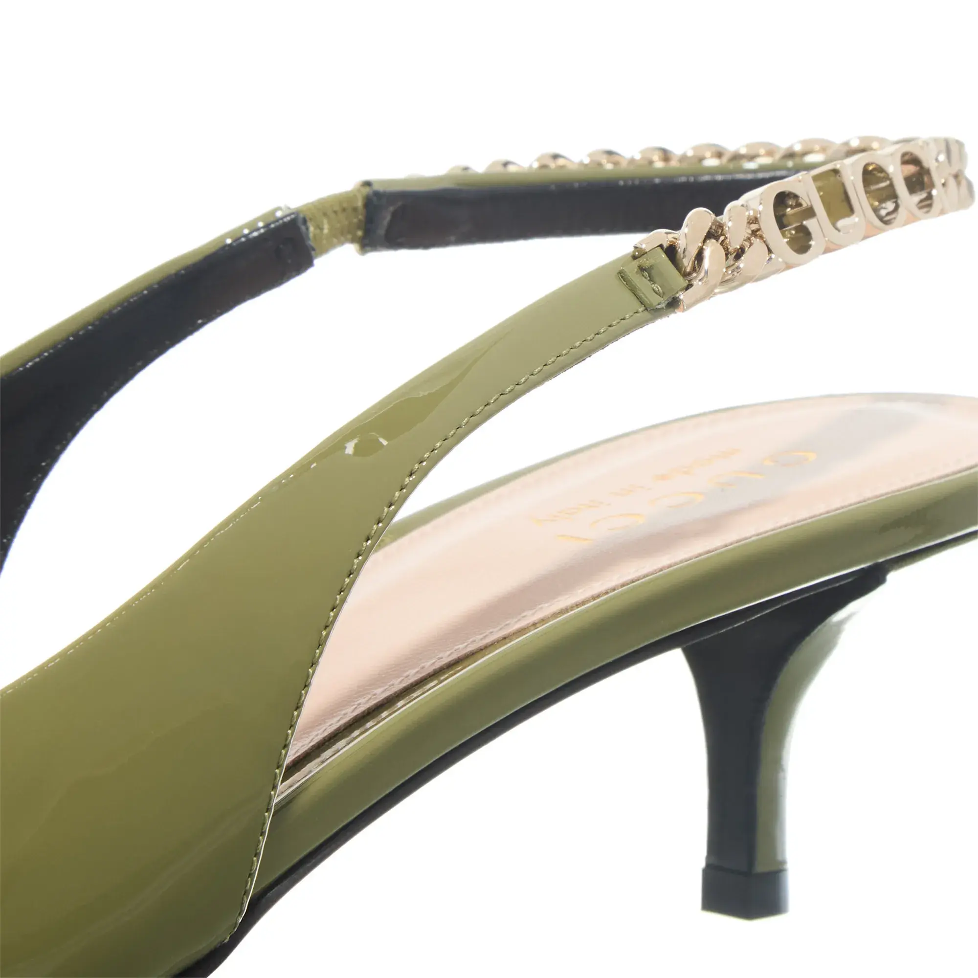 Olive Slingback Pumps mit Kitten Heel
