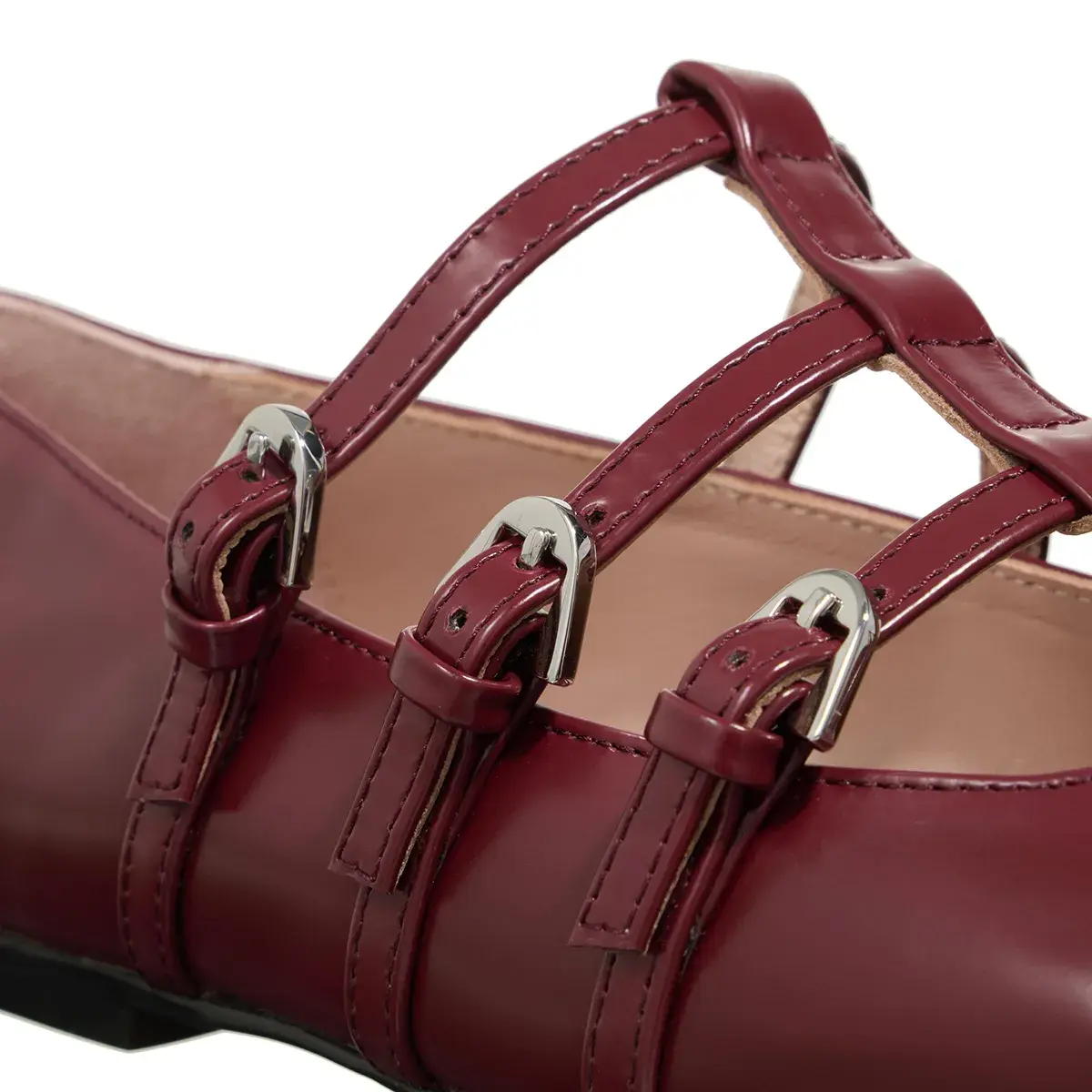 Elegante Ballerinas mit Schnallenriemen