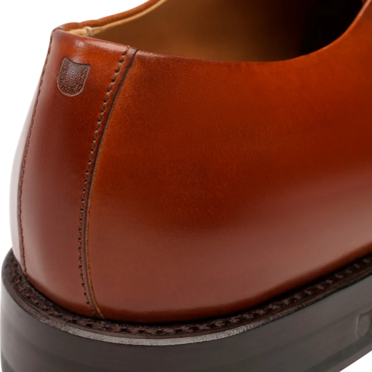 Klassischer Cognacbrauner Derby-Schuh aus Leder
