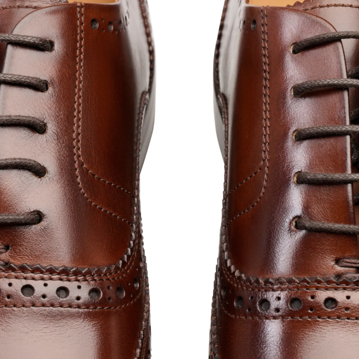 Klassische Full Brogue Oxford Schuhe