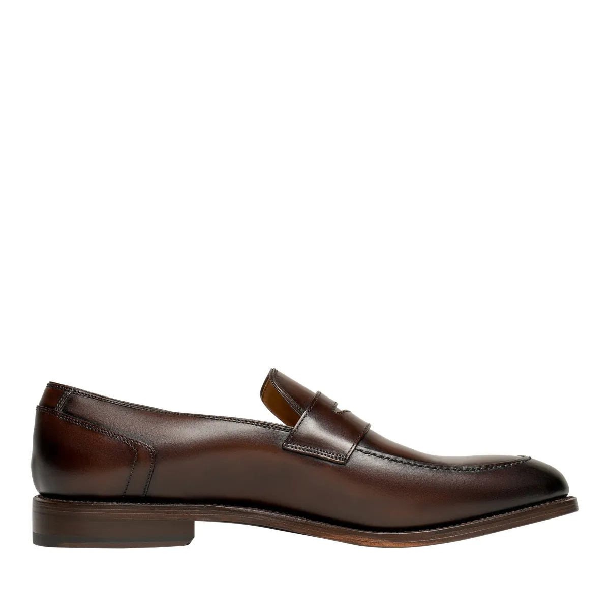 Klassischer brauner Penny Loafer