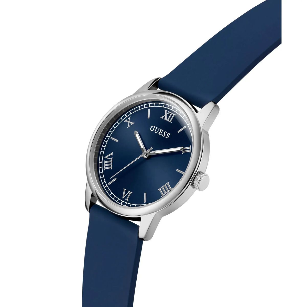 Blaue Uhr mit römischen Ziffern