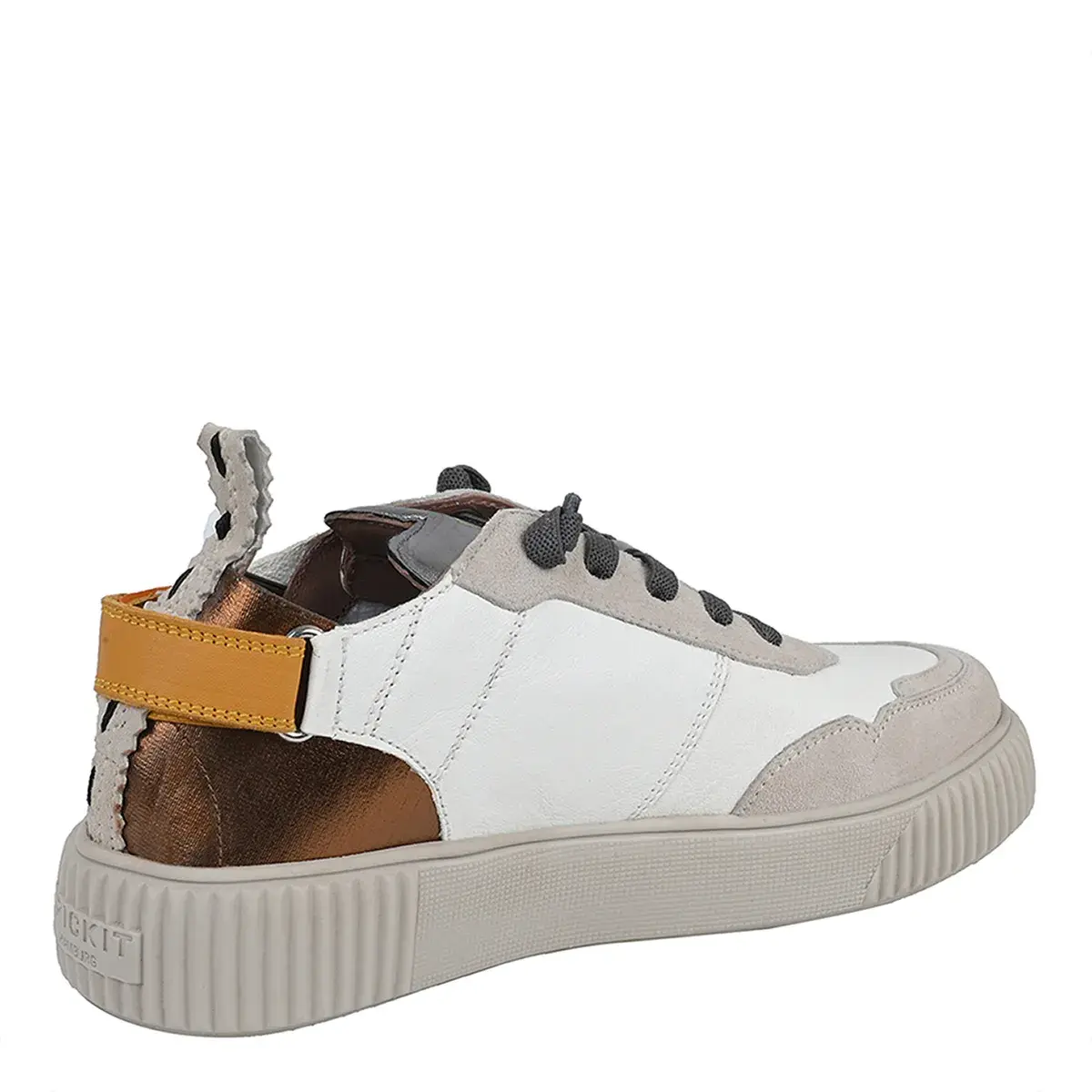 Low-Top Leder Sneaker mit Zuglasche