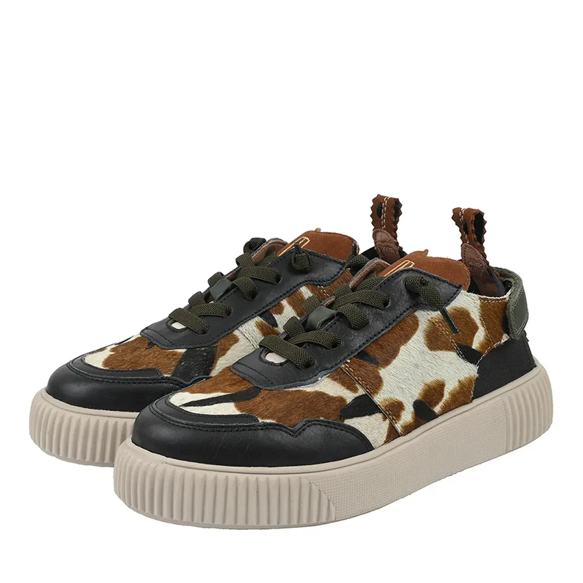Leder-Sneaker mit Kuhfellmuster