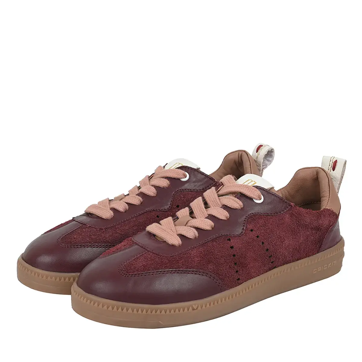 Burgunderfarbener Leder-Sneaker