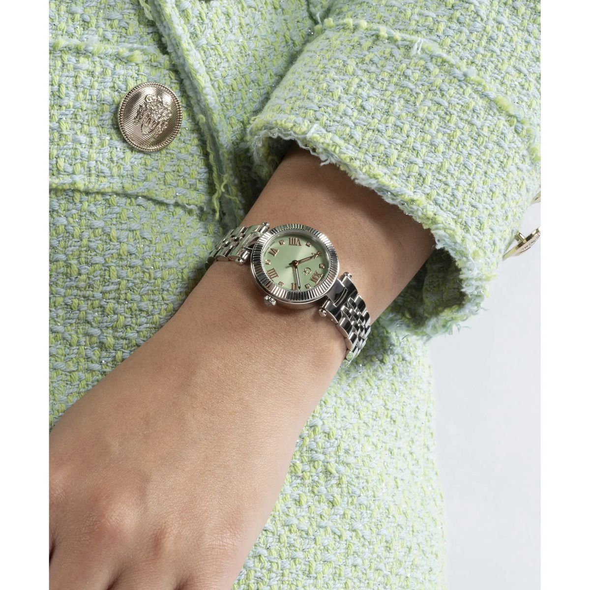 Elegante Damenuhr mit Silberarmband