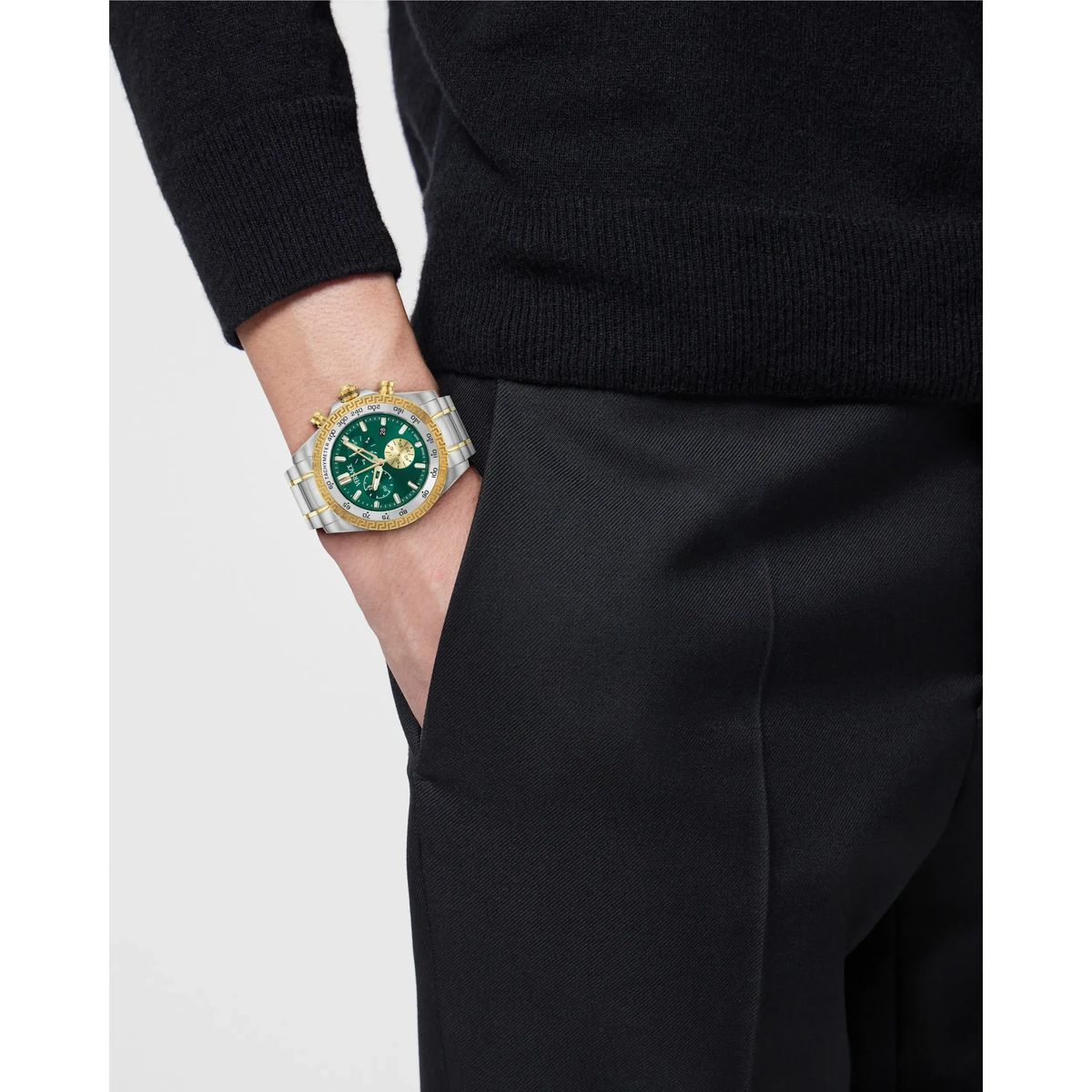 Elegante Chronographenuhr mit Greca-Lünette