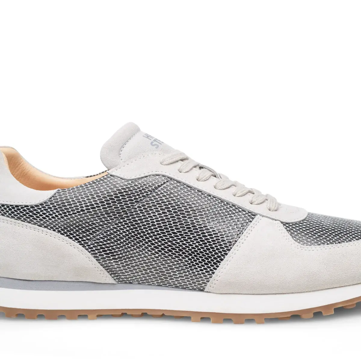 Moderne Low-Top-Sneakers mit Schlangenhaut-Effekt