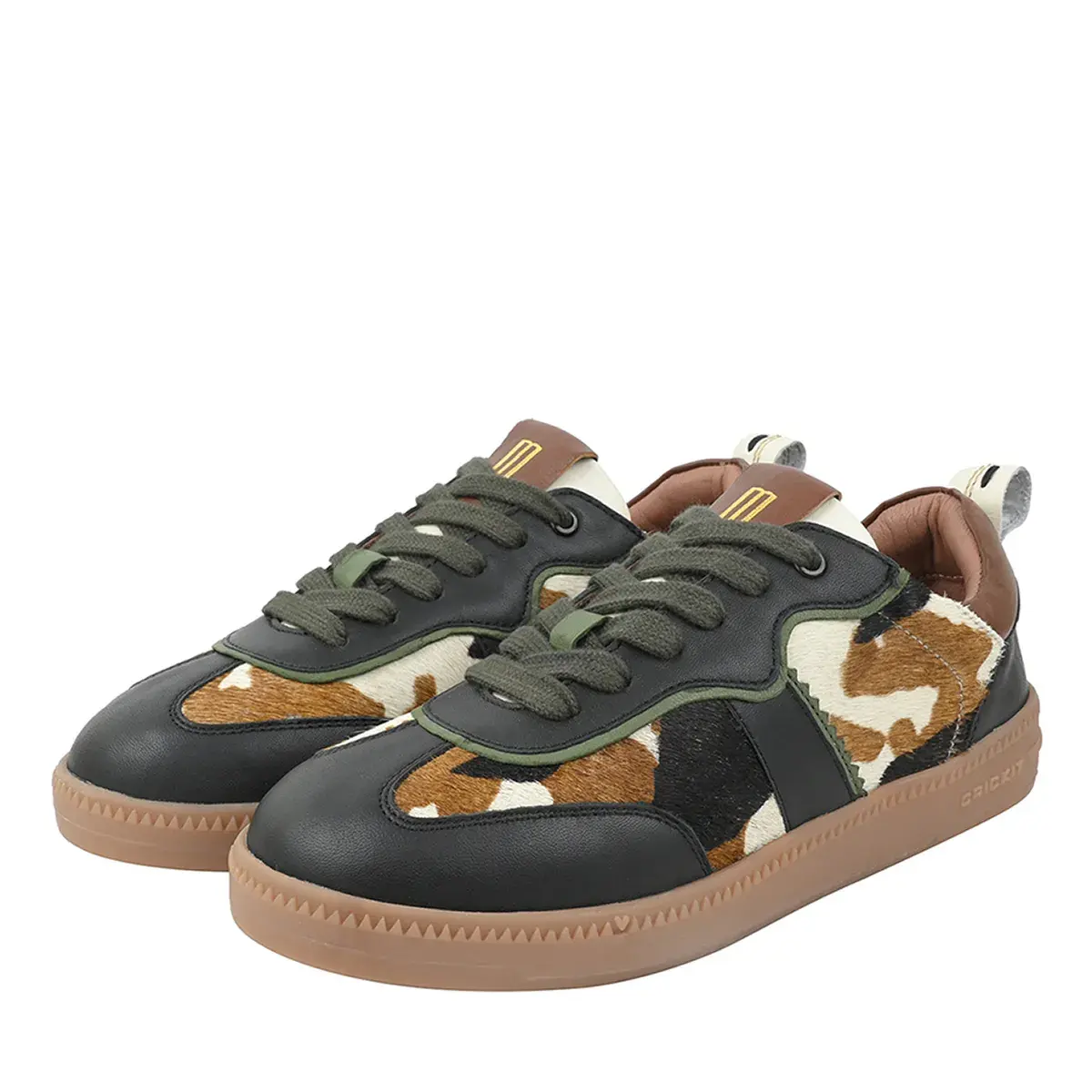 Leder-Low-Top-Sneakers mit Kuhfellmuster