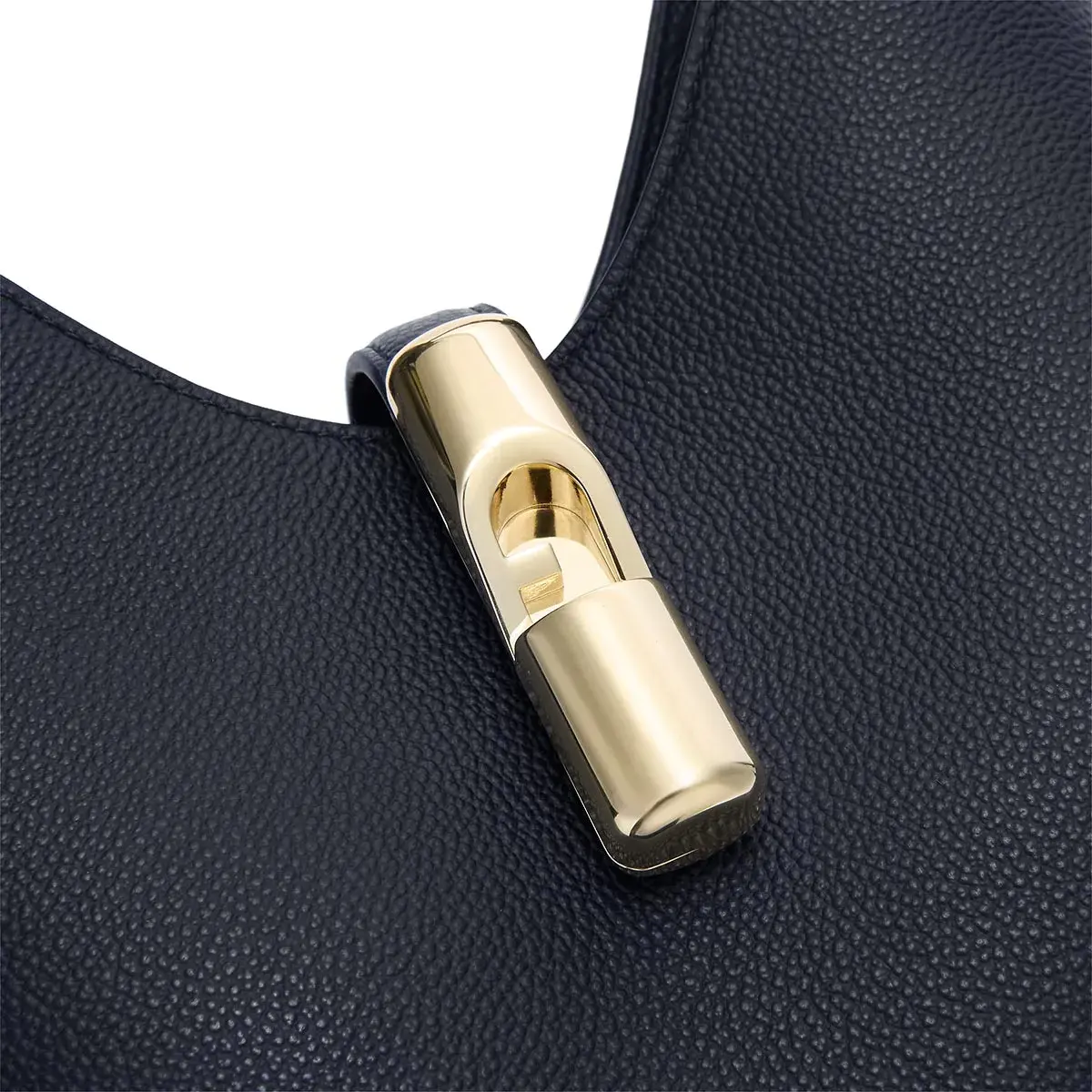 Minimalistische Leder Hobo Tasche mit Schnalle