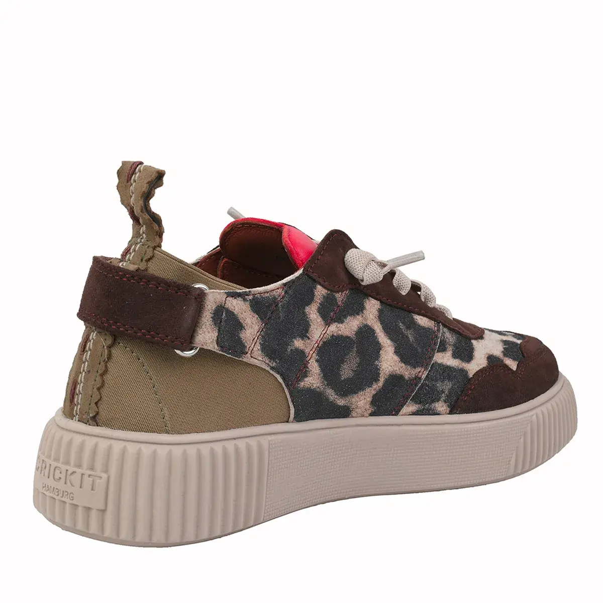 Low-Top Plateau Sneaker mit Leopardenmuster