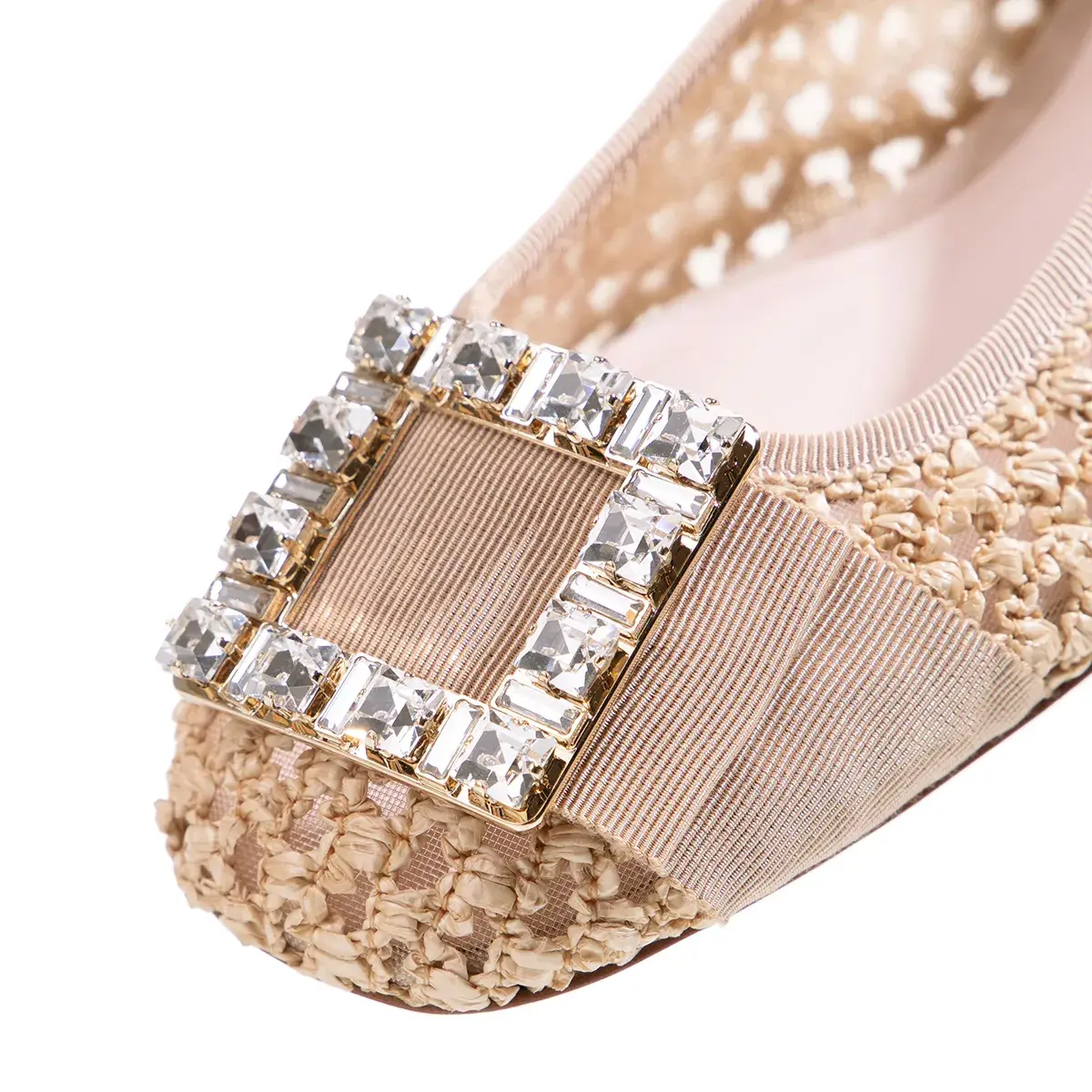 Beige Ballerinas mit Raffia und Strass