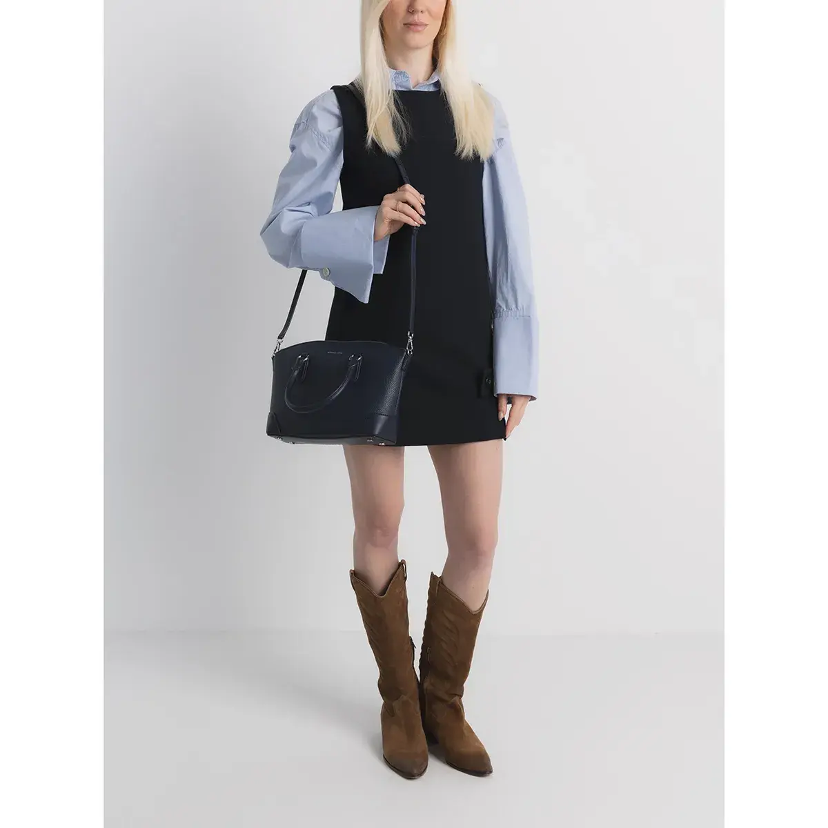 Henkeltasche mit abgerundeter Form