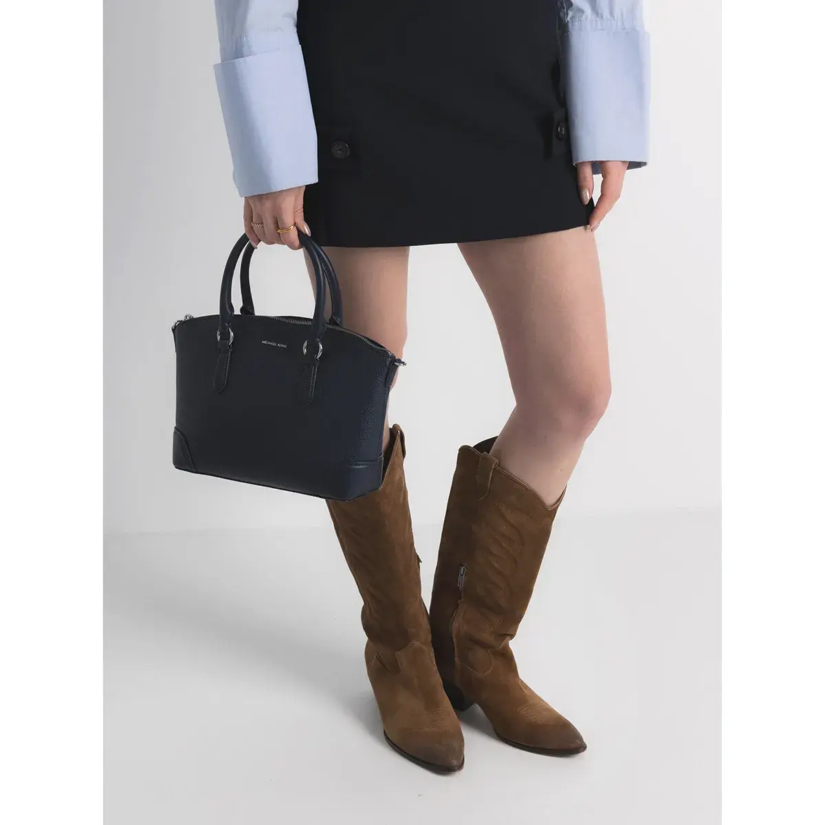 Henkeltasche mit abgerundeter Form