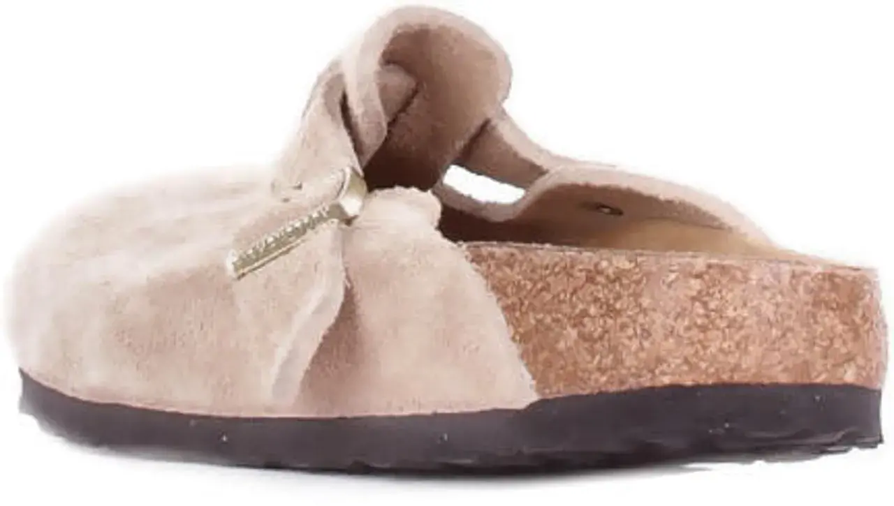 Beige Wildleder Clog Sandale