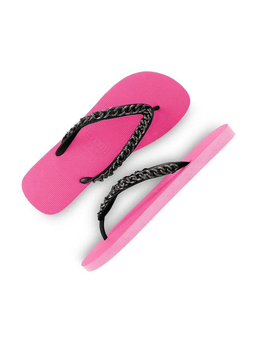 Pinke Zehentrenner mit Kettendetail